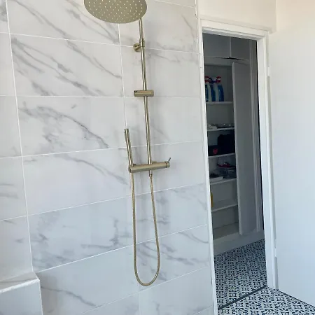 Nid Urbain Colmarien - 4 Personnes - Garage Apartment Colmar